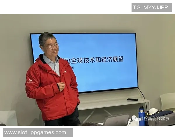 深度探讨吴军在CSGO世界中的成长与挑战之路 深度探讨吴军在CSGO世界中的成长与挑战之路