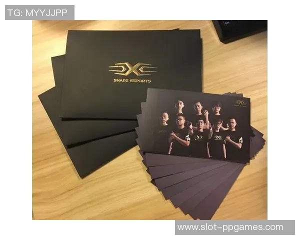 esports数据赛后复盘LNG与FPX对决中的战术意识与团队配合分析