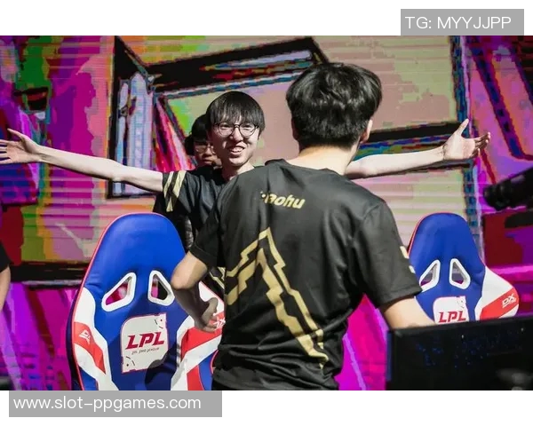 电竞新闻全球挑战赛中RNG选手个人能力表现全面分析与点评